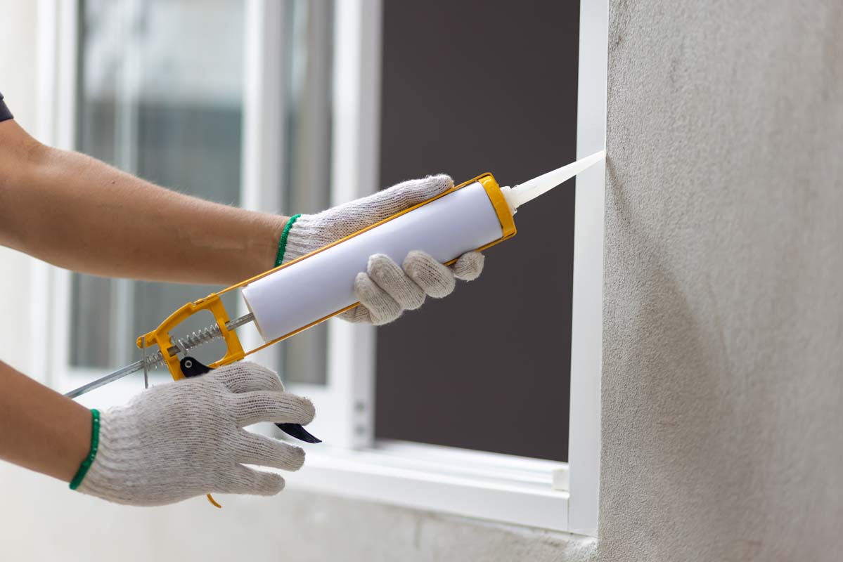Benefits of Caulking Before Painting