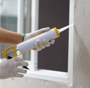 Benefits of Caulking Before Painting