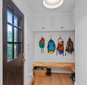 The Best Paint for Mudrooms and Entrances